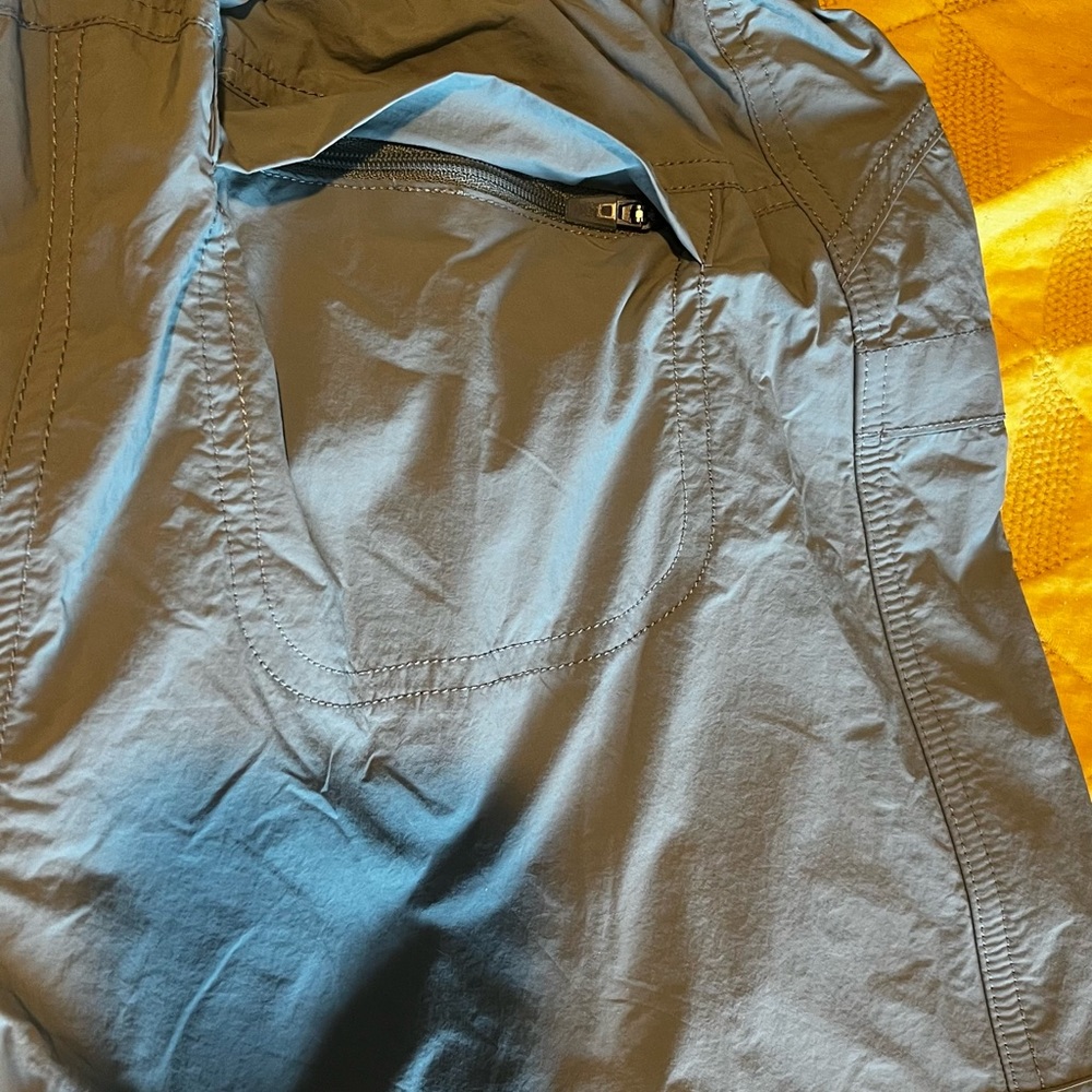 Free People FP Movement In The Wild Short Greyed Olive NWT - Picture 4 of 10